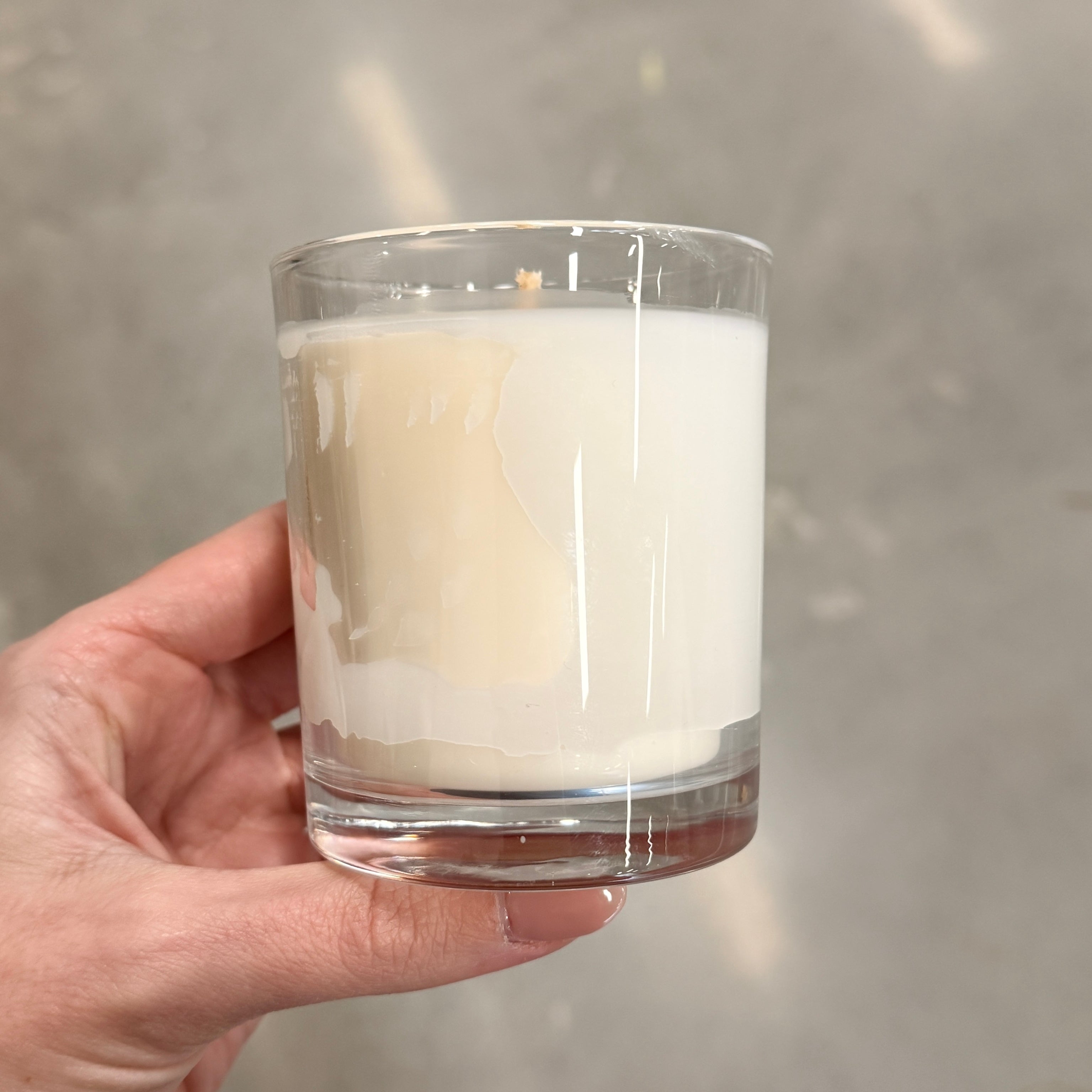 (Perfectly Imperfect) Medium 200g Candle - MANGO & PAPAYA