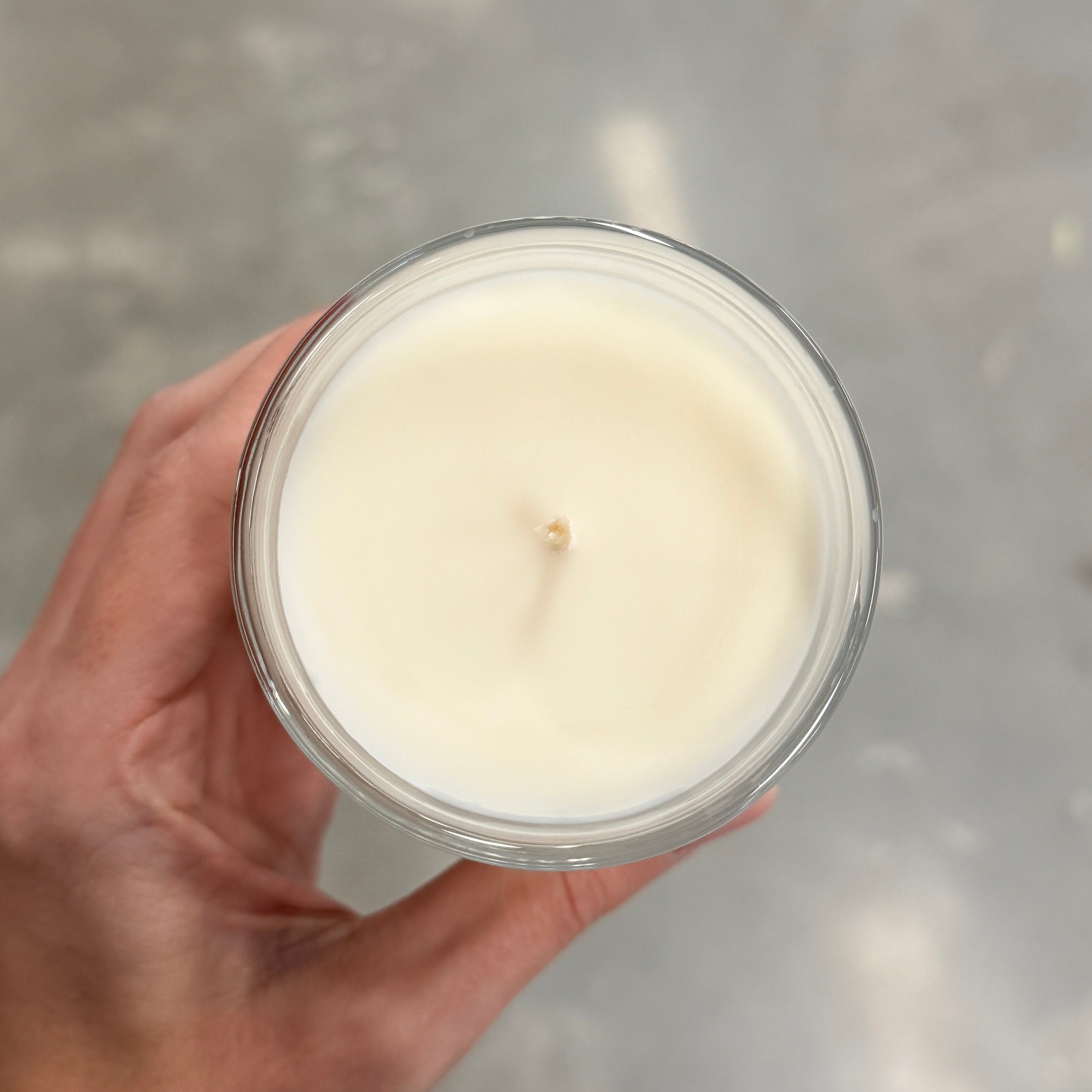 (Perfectly Imperfect) Medium 200g Candle - MANGO & PAPAYA