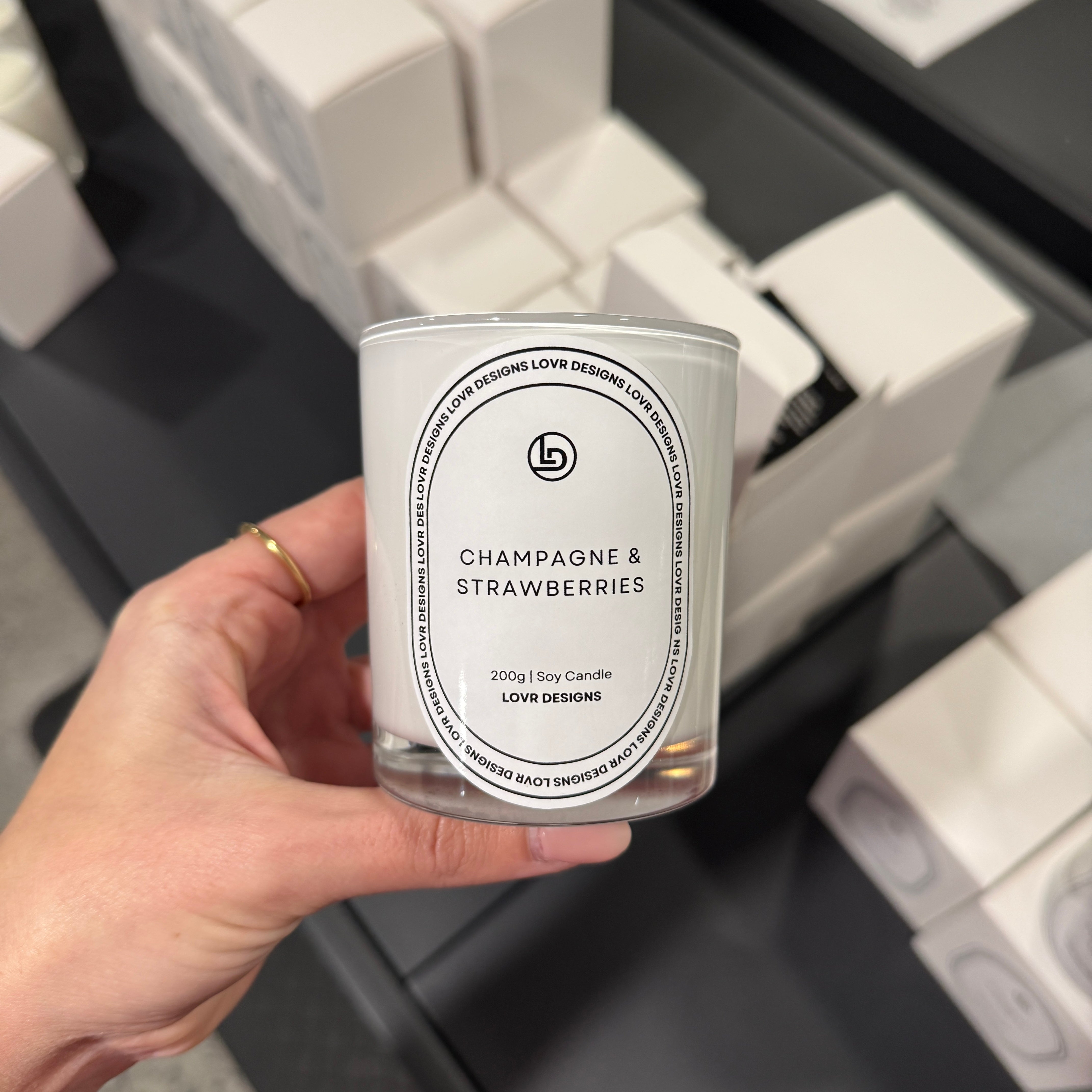 (Unreleased Collection) Medium 200g Candle - CHAMPAGNE & STRAWBERRIES